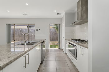 Listing image for 5 Nivea Street, BANKSIA GROVE  WA  6031