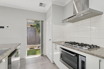 Listing image for 5 Nivea Street, BANKSIA GROVE  WA  6031