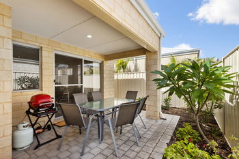 Listing image for 21 Carnation Street, CANNING VALE  WA  6155