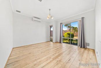 Listing image for 18 Crouch Place, CANNING VALE  WA  6155