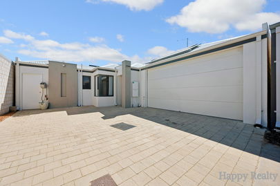 8/11 Piara Drive, PIARA WATERS  WA  6112