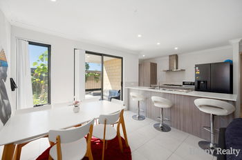 Listing image for 8/11 Piara Drive, PIARA WATERS  WA  6112