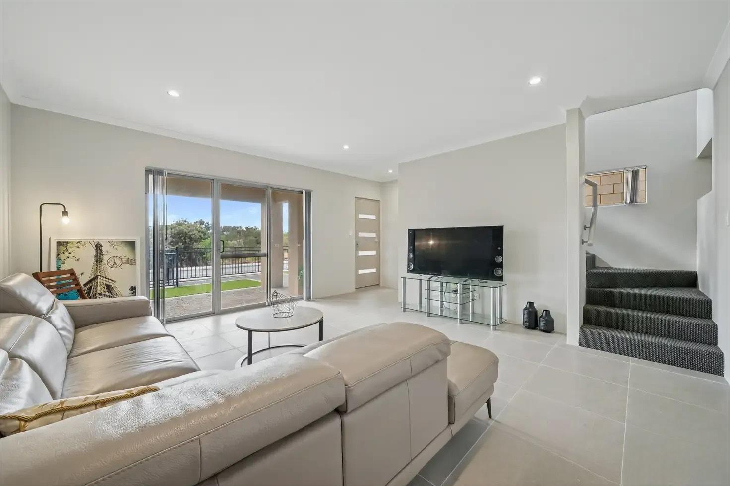 Listing image for 164 Lyon Road, AUBIN GROVE  WA  6164
