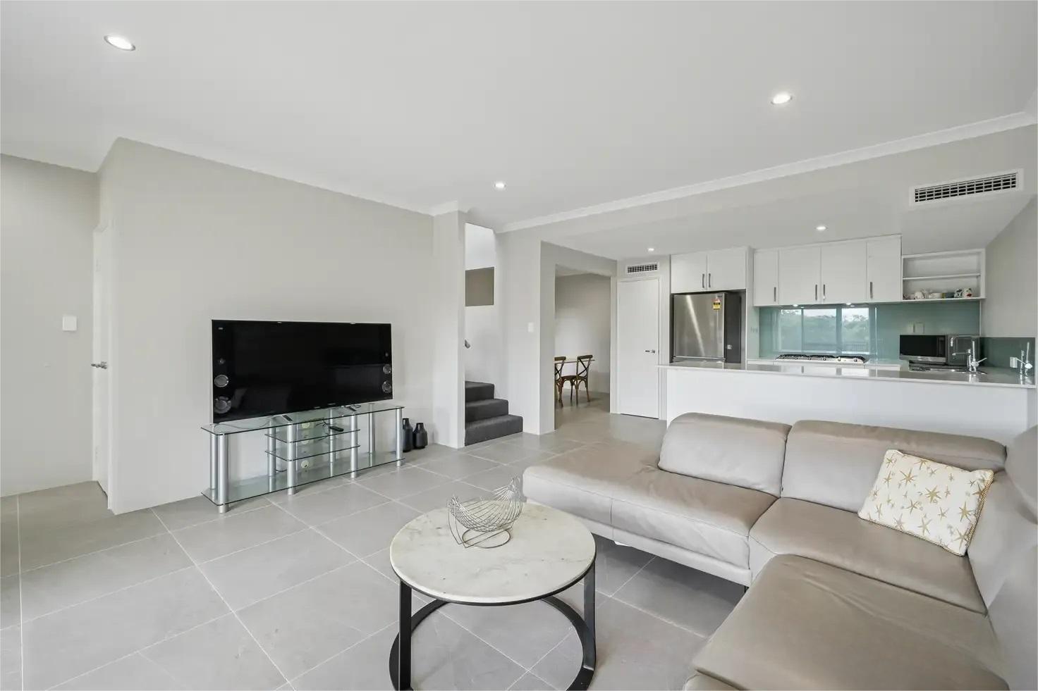164 Lyon Road, AUBIN GROVE WA 6164, Aubin Grove - Thumbnail 2