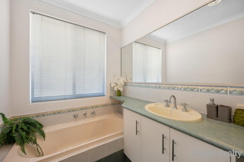 Listing image for 26 Ponderosa Loop, CANNING VALE  WA  6155