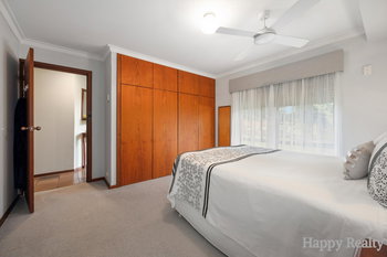 Listing image for 11 Viscount Court, THORNLIE  WA  6108