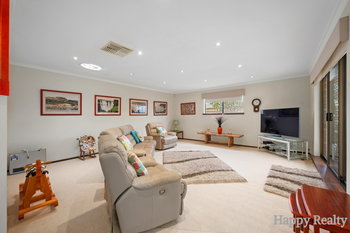 Listing image for 11 Viscount Court, THORNLIE  WA  6108