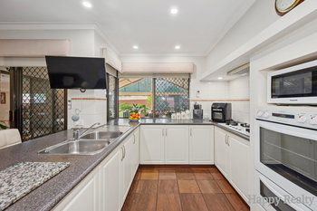 Listing image for 11 Viscount Court, THORNLIE  WA  6108