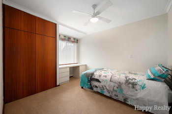 Listing image for 11 Viscount Court, THORNLIE  WA  6108