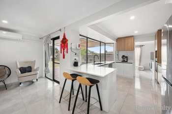 Listing image for 109 Shillington Way, THORNLIE  WA  6108