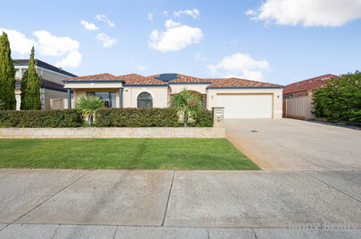 37 Sholto Crescent