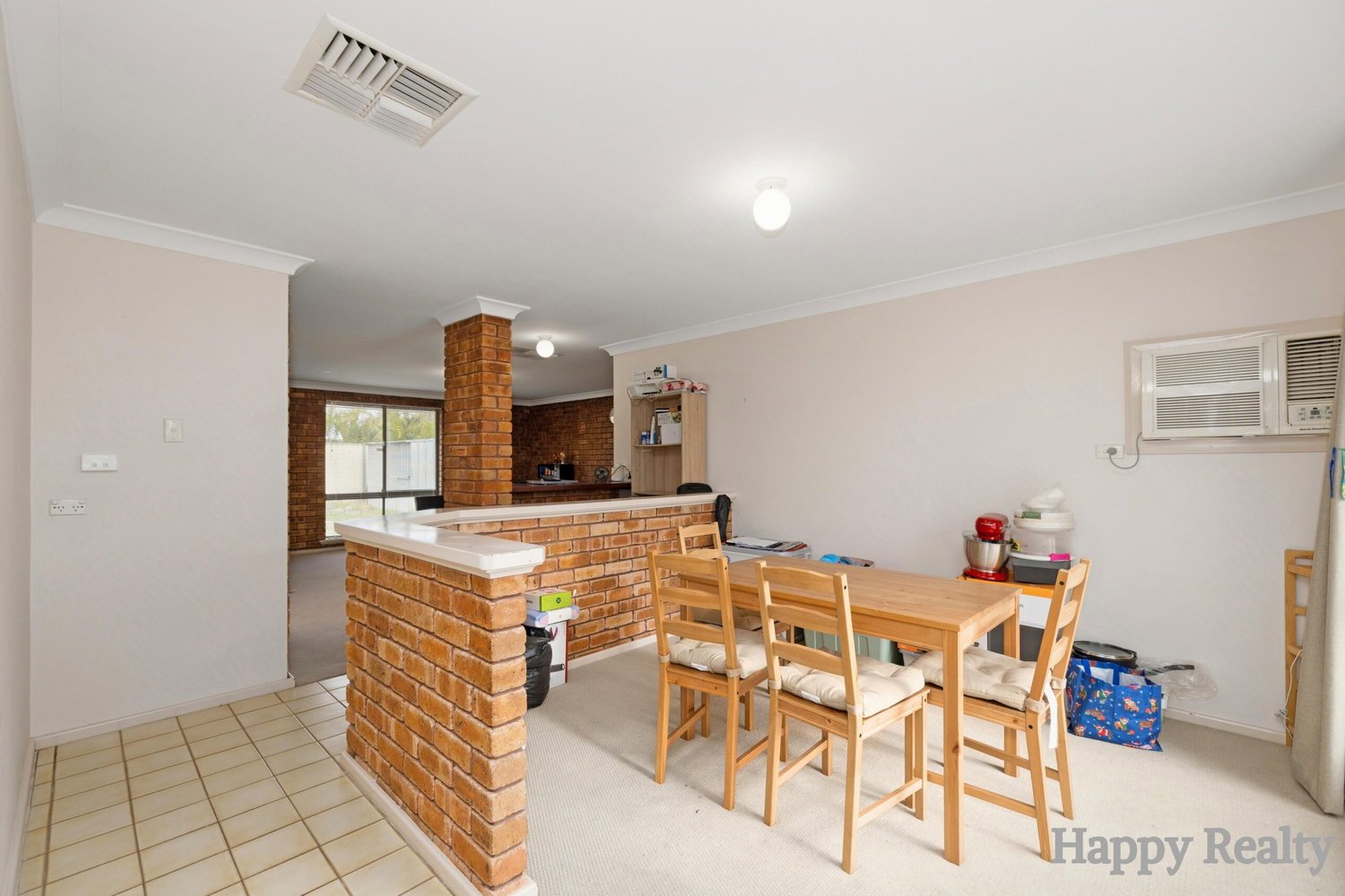 Listing image for 18 Fagence Way, THORNLIE  WA  6108