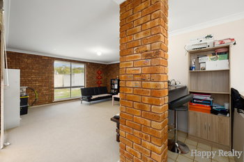 Listing image for 18 Fagence Way, THORNLIE  WA  6108