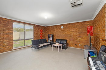 Listing image for 18 Fagence Way, THORNLIE  WA  6108