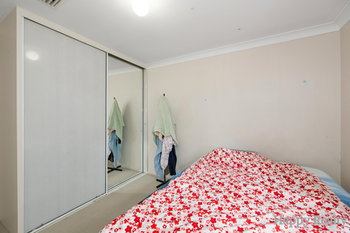 Listing image for 18 Fagence Way, THORNLIE  WA  6108