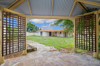 Listing image for 18 Fagence Way, THORNLIE  WA  6108