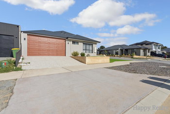 Listing image for 2 Spotless Close, CANNING VALE  WA  6155