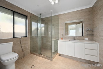 Listing image for 2 Bunratty Link, CANNING VALE  WA  6155