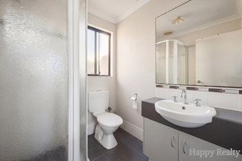 Listing image for 17 Belfast Close, CANNING VALE  WA  6155