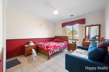 Listing image for 33 Forest Lakes Drive, THORNLIE  WA  6108