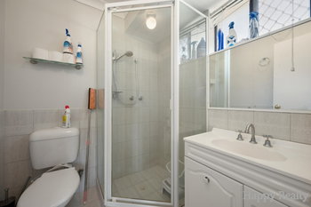 Listing image for 33 Forest Lakes Drive, THORNLIE  WA  6108