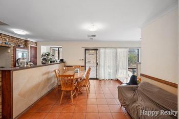 Listing image for 33 Forest Lakes Drive, THORNLIE  WA  6108