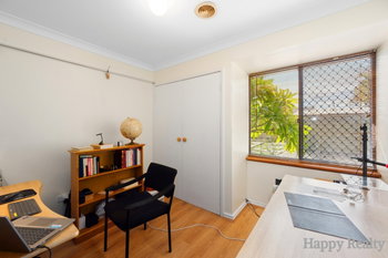 Listing image for 33 Forest Lakes Drive, THORNLIE  WA  6108