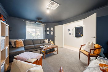 Listing image for 11 Blarney Place, CANNING VALE  WA  6155