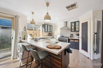 Listing image for 11 Blarney Place, CANNING VALE  WA  6155
