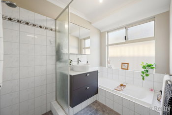Listing image for 11 Blarney Place, CANNING VALE  WA  6155