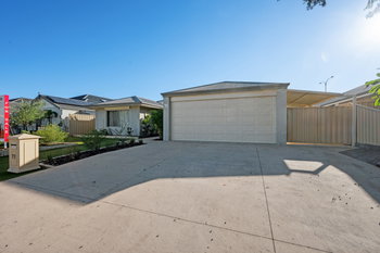 Listing image for 11 Blarney Place, CANNING VALE  WA  6155