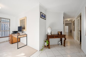 Listing image for 20 Park Lane, CANNING VALE  WA  6155