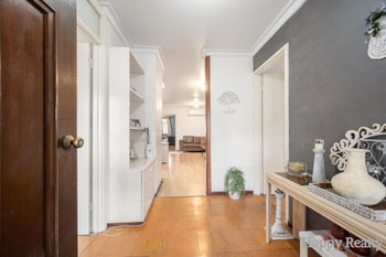 Listing image for 4 Denham Way, THORNLIE  WA  6108