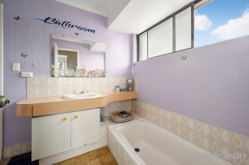 Listing image for 4 Denham Way, THORNLIE  WA  6108