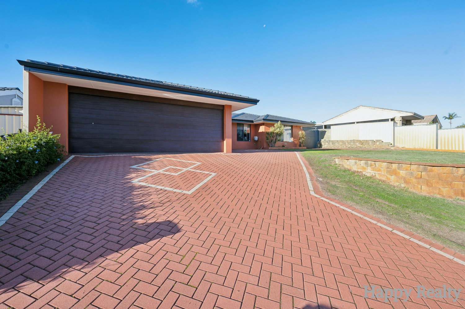 Listing image for 47 Bluegum Road, THORNLIE  WA  6108