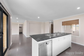 Listing image for 5 Atkinson Way, Canning Vale  WA  6155