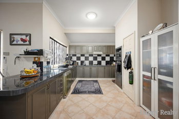 Listing image for 9 Rosewood Lane, THORNLIE  WA  6108