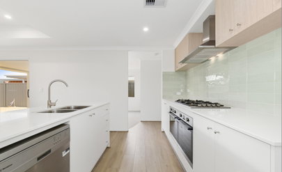 16 Kembla Way