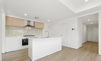 Listing image for 16 Kembla Way, Lakelands  WA  6180