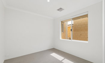 Listing image for 16 Kembla Way, Lakelands  WA  6180