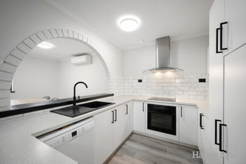 Listing image for 25 Mcnamara Drive, THORNLIE  WA  6108