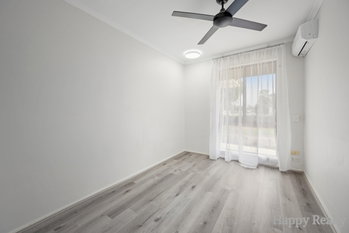 Listing image for 25 Mcnamara Drive, THORNLIE  WA  6108