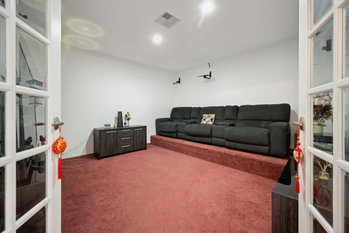 Listing image for 15 Longshaw Circuit, CANNING VALE  WA  6155