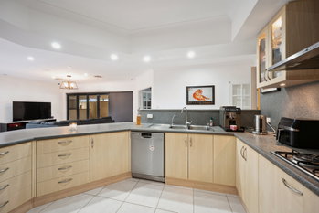 Listing image for 15 Longshaw Circuit, CANNING VALE  WA  6155