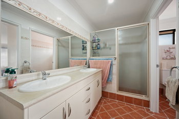 Listing image for 15 Longshaw Circuit, CANNING VALE  WA  6155