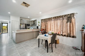 Listing image for 18 Parnell Way, CANNING VALE  WA  6155