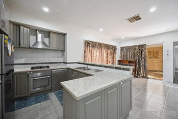 Listing image for 18 Parnell Way, CANNING VALE  WA  6155