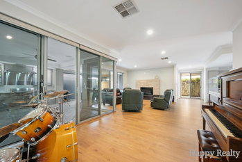 Listing image for 8 Ecru Court, SOUTHERN RIVER  WA  6110