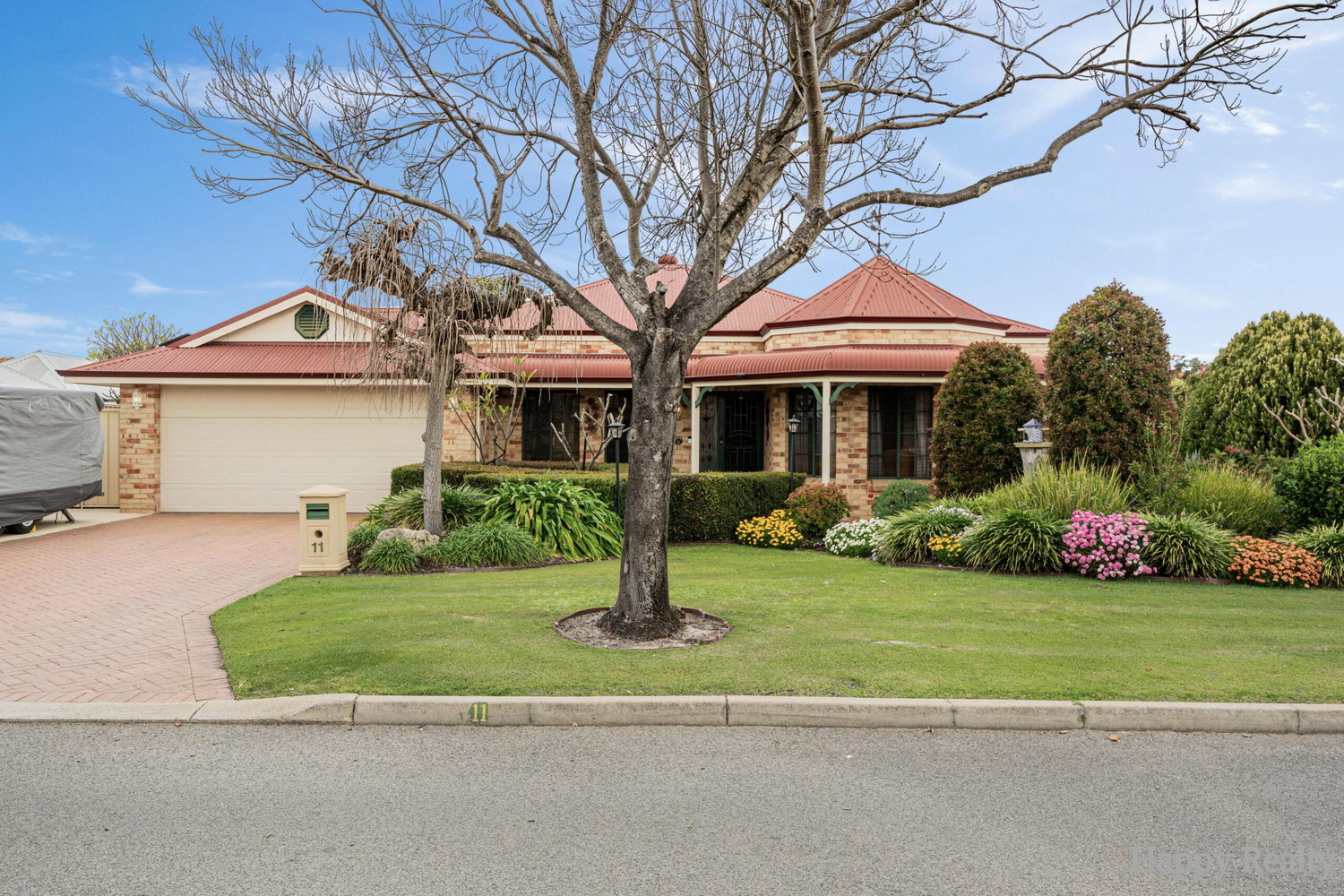 Listing image for 11 Grand Boulevard, CANNING VALE  WA  6155