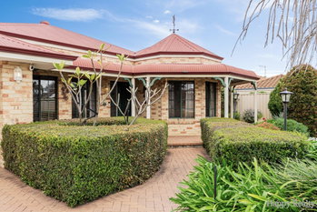 Listing image for 11 Grand Boulevard, CANNING VALE  WA  6155